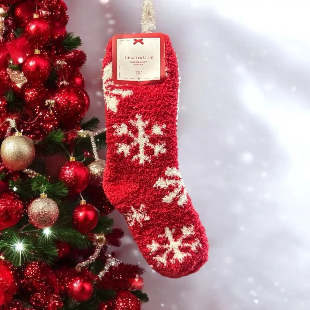 New Charter Club Womens Crew Butter Socks Soft Fuzzy 2 Pr Pk Red White Snow 9-11